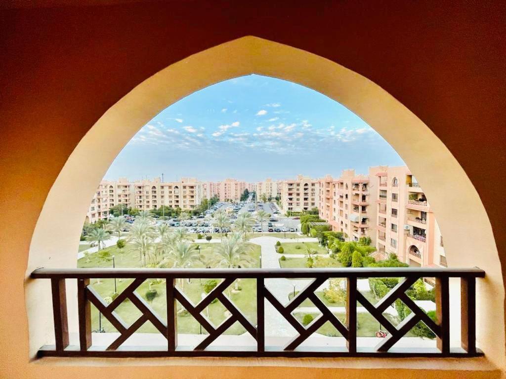 Luxurious 3 Bedroom Rustic Apartment Overlooking Huge Garden - For Families And Couples Κάιρο Εξωτερικό φωτογραφία