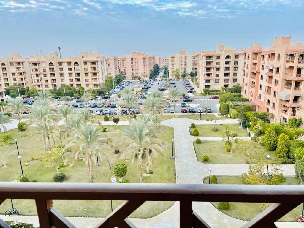Luxurious 3 Bedroom Rustic Apartment Overlooking Huge Garden - For Families And Couples Κάιρο Εξωτερικό φωτογραφία